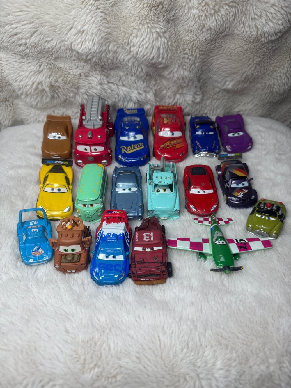 Disney Pixar Toy Cars Lot of 18